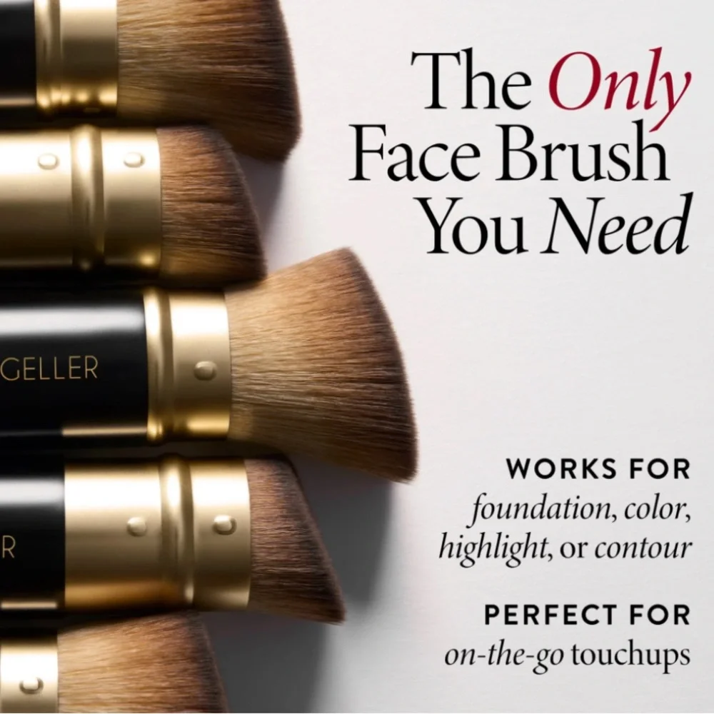 NWT Laura Geller Retractable Angled Kabuki Brush